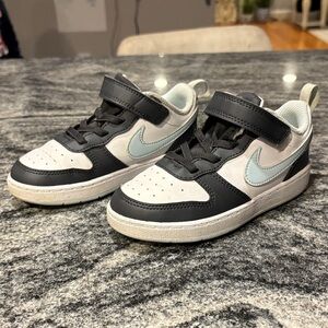 Nike Kids' Black and White Sneakers